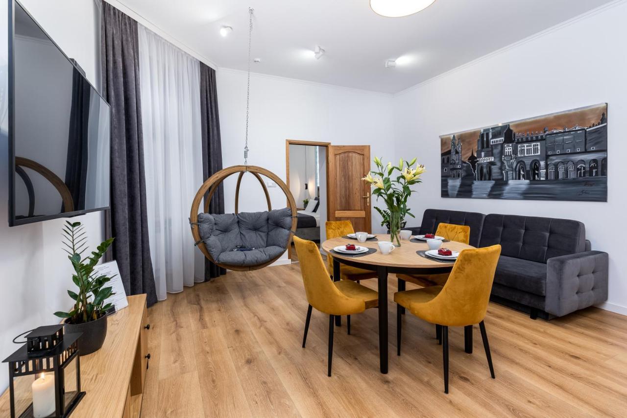 Beautiful Cracow Apartments By Cozyplace Krakow Exterior photo