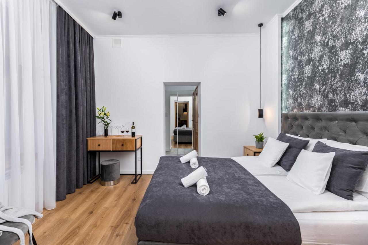 Beautiful Cracow Apartments By Cozyplace Krakow Exterior photo