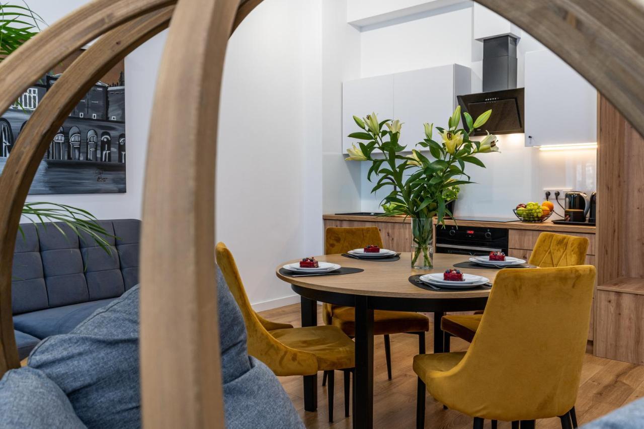 Beautiful Cracow Apartments By Cozyplace Krakow Exterior photo